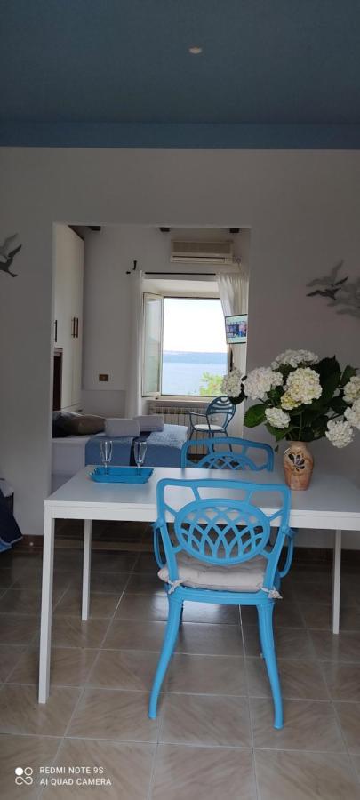 Iride Sul Lago 1 Via Principessa Jolanda 10-Piazza Del Molo 앙귈라라사바치아 외부 사진