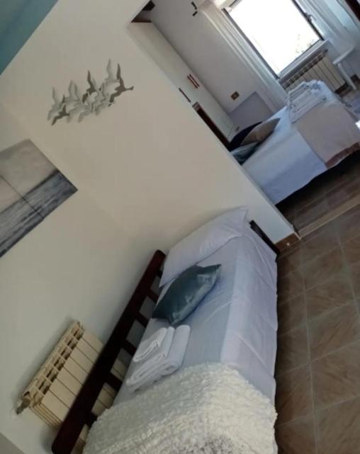 Iride Sul Lago 1 Via Principessa Jolanda 10-Piazza Del Molo 앙귈라라사바치아 외부 사진