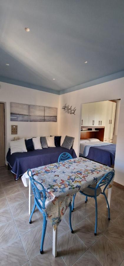 Iride Sul Lago 1 Via Principessa Jolanda 10-Piazza Del Molo 앙귈라라사바치아 외부 사진